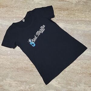 BAD MARTHA BEER 🍺 WOMENS TEE - MARTHAS VINEYARD BREWERY- SIZE MEDIUM